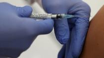 Kορονοϊός: Η τρίτη δόση εμβολίου είναι κρίσιμη κατά της Όμικρον