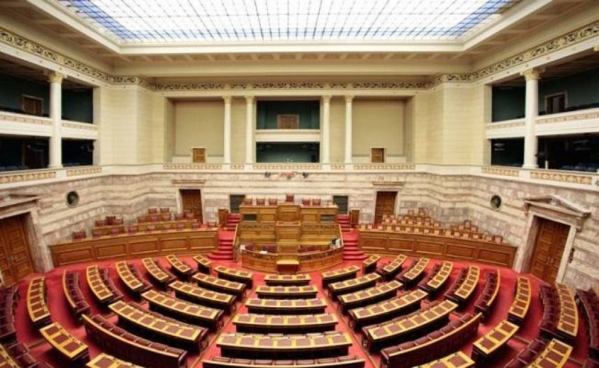 Οι υποψήφιοι της Κρήτης που θα “μονομαχήσουν” για τα βουλευτικά έδρανα