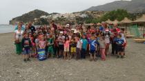Λιλιπούτειοι δημότες, καθάρισαν στην παραλία της Αγίας Γαλήνης