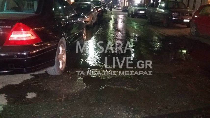 Πνίγηκε και πάλι στα λύματα το Τυμπάκι από φραγμένα φρεάτια