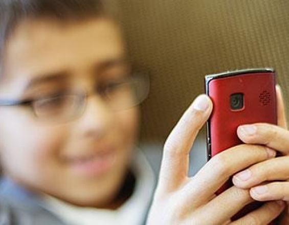 Ποια παιδιά έχουν έξυπνο κινητό ή tablet