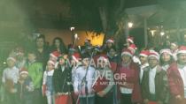 Γέμισε γιορτινές νότες η πλατεία Τυμπακίου