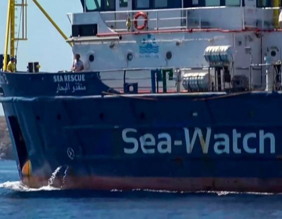 Οι Ιταλοί συνέλαβαν την πλοίαρχο του Sea Watch στη Λαμπεντούζα