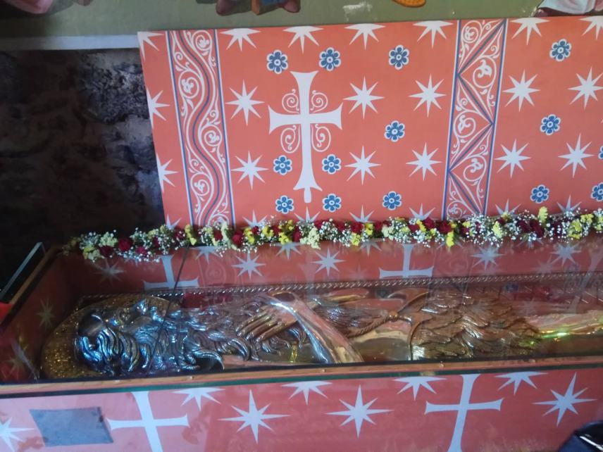 Στη Μονή Κουδουμά για τα ιερά λείψανα του Αγίου Κοσμά