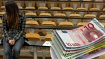 Πόσο κοστίζουν οι σπουδές στα ελληνικά νοικοκυριά