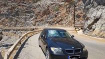 Κρήτη: Πέτρα βάρους 3 κιλών αποκολλήθηκε απο βράχια και χτύπησε αυτοκίνητο