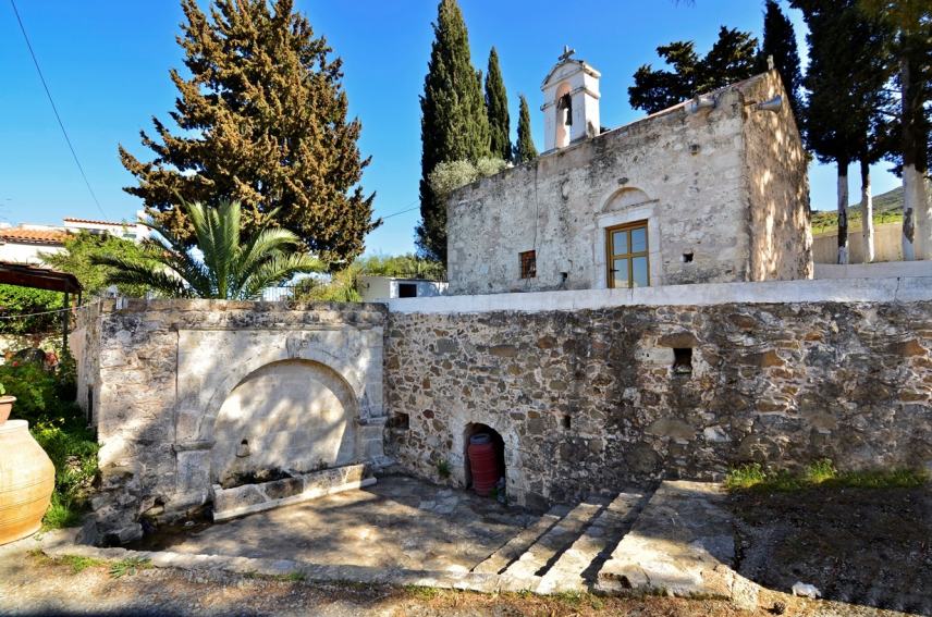 Χάρακας: Επίσκεψη σε ένα όμορφο και ιστορικό χωριό της Μεσαρας (φωτο)