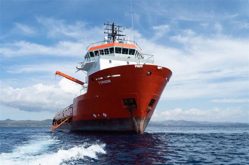 Typhoon Project: Ένας «Τυφώνας» που καθαρίζει τις ελληνικές ακτές από τα σκουπίδια