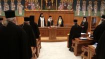 Κόκκινη γραμμή η μισθοδοσία. Διαλόγος μόνο για την περιουσία