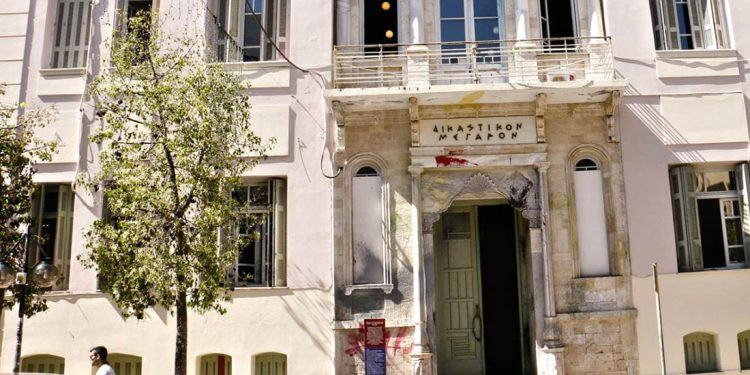 Μεσαρα: Τι υποστήριξε ο 22χρονος κατηγορούμενος για απόπειρα ανθρωποκτονίας στην απολογία του