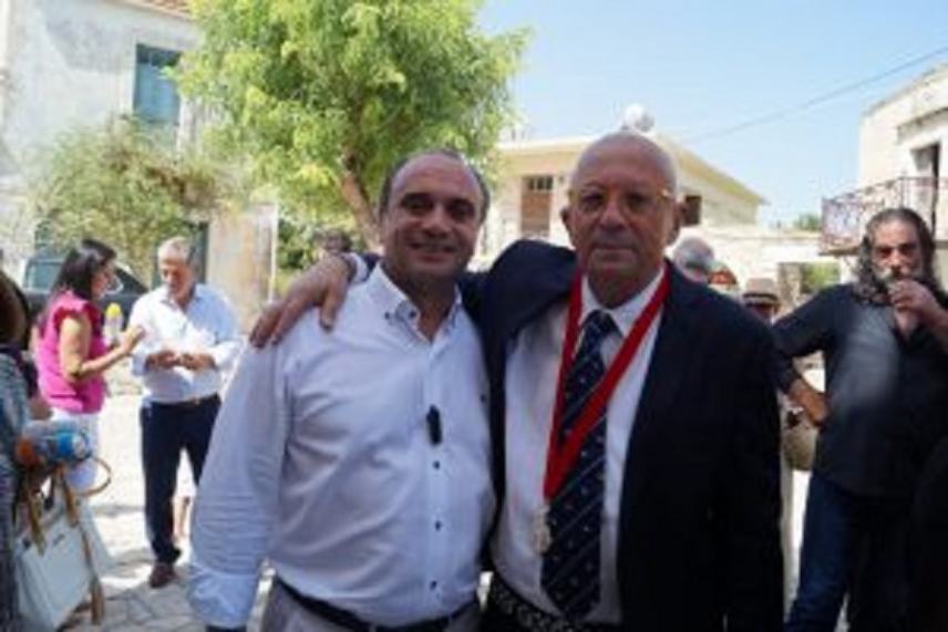 Στη βράβευση του Ιωσήφ Σηφάκη ο υποψήφιος Δήμαρχος Φαιστού Γιάννης Μαθιουδάκης