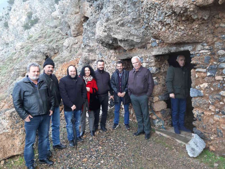Με ευλάβεια τελέστηκε η Θεία Λειτουργία στην σκήτη του Αγίου Ευθυμίου, στην Νύβριτο