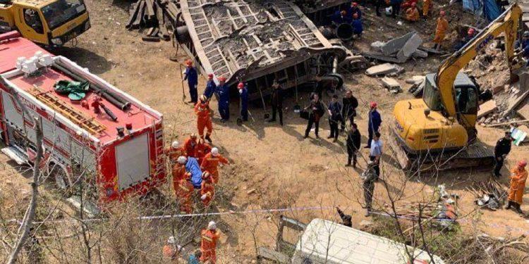 Τραγωδία στην Κίνα: Έξι νεκροί από εκτροχιασμό τρενου