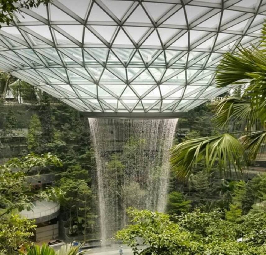 Εγκαινιάζεται ο πιο ψηλός καταρράκτης κλειστού χώρου στη Σιγκαπούρη!(ΒΙΝΤΕΟ)