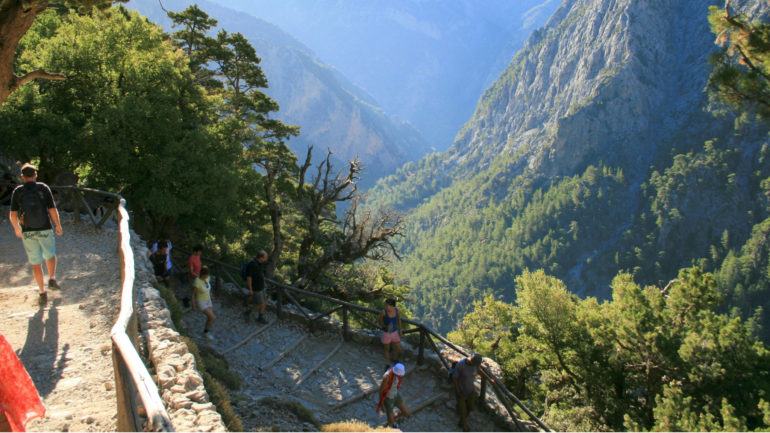 Σαμαριά και Μύρτος στα 10 καλύτερα αξιοθέατα της Ελλάδας!