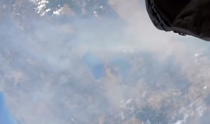 Φωτιές: Αποκαλυπτική της καταστροφής η εικόνα της Ελλάδας από το διάστημα