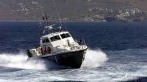 Σκάφος «έπεσε» σε βράχια στα Μάταλα - Επιχείρηση απο το Λιμενικό