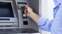 Έκαναν αναλήψεις από ATM με κλεμμένες κάρτες