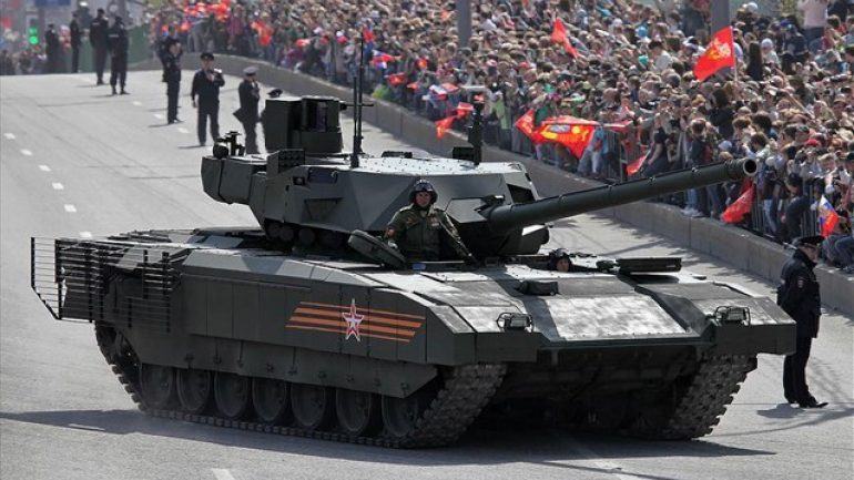 Ρωσία: Ολοκληρώθηκαν τα πρώτα τεστ για τα T-14, T-15
