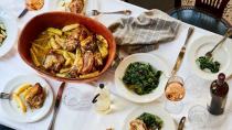 Αρνάκι στον φούρνο με πατάτες, το κλασικό