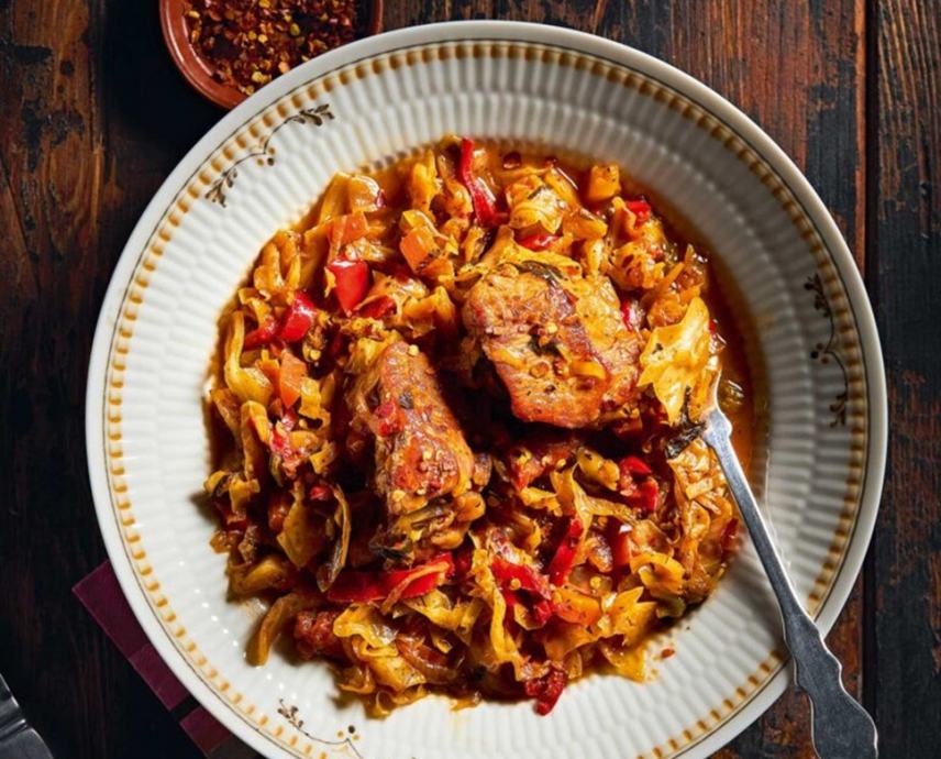 Χοιρινό στην κατσαρόλα: 37 συνταγές, από φρικασέ και κυδωνάτο μέχρι λαχανιά