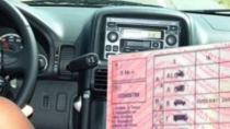 Τέλος το χάρτινο δίπλωμα οδήγησης – Τι αλλάζει το καλοκαίρι για όλους τους οδηγούς