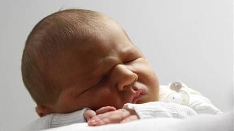Οι οθόνες αφής «κλέβουν» τον ύπνο ακόμη και από μωρά έξι μηνών