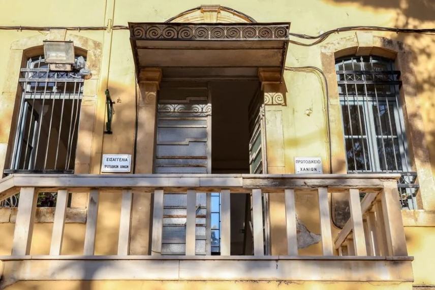“Εντυπωσιακές και αχρείαστες συλλήψεις που πυροδοτούν ανθρωποφάγα αντανακλαστικά”