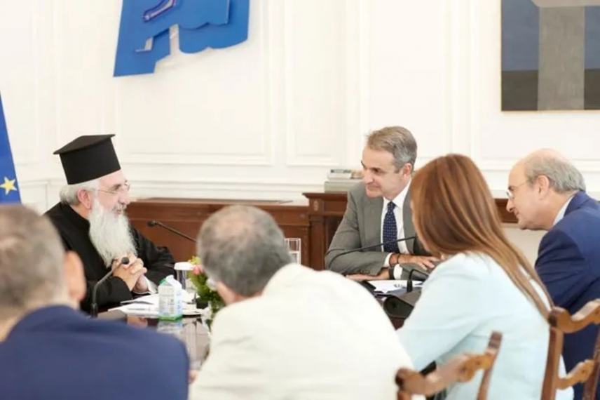 Μητσοτάκης προς Εκκλησία Κρήτης: Η τροπολογία για το αμετάθετο δεν αλλάζει