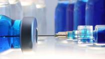 AstraZeneca: Παραδέχεται ότι το εμβόλιο κορονοϊού προκαλεί σπάνιες παρενέργειες