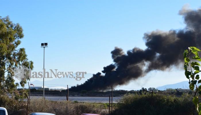 Στις φλόγες ένα F16 στο αεροδρόμιο Χανίων