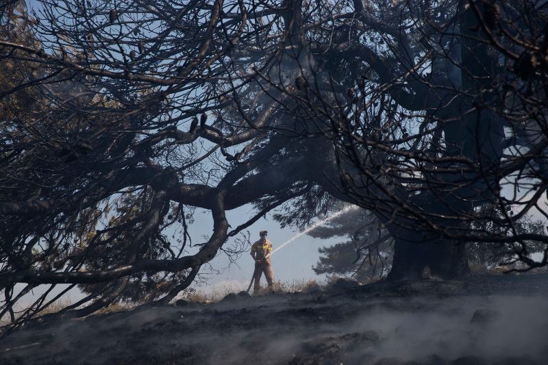 Υπό έλεγχο οι φωτιές σε Αρκαλοχώρι και Μελαμπες Ρεθύμνου - Εγινε και μια σύλληψη