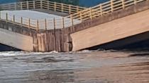Κακοκαιρία – Λάρισα: Κατέρρευσε η γέφυρα στον Παλαιόπυργο μετά τις πλημμύρες, δείτε εικόνες