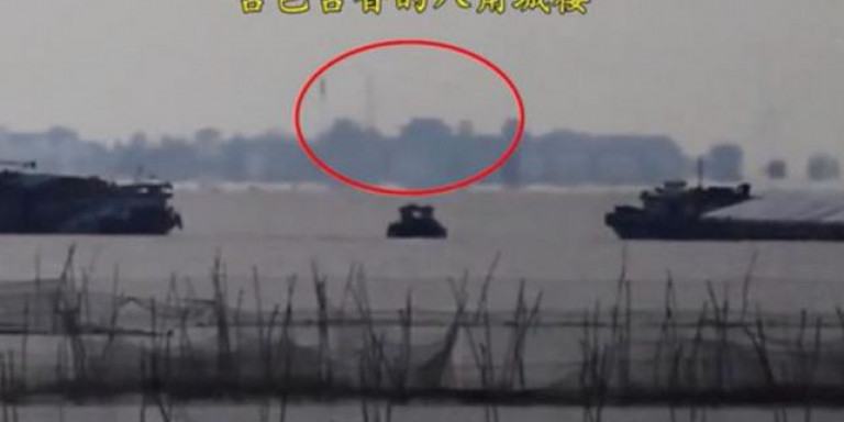 Πόλη «φάντασμα» εμφανίστηκε πάνω από κινεζική λίμνη