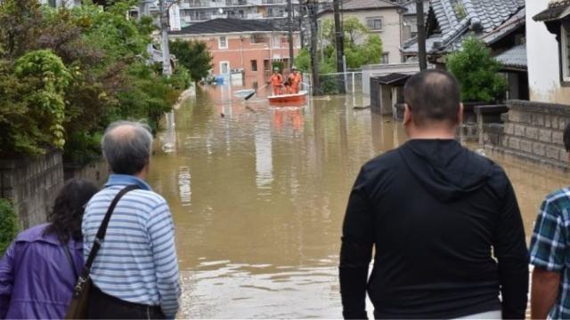 Δεκάδες νεκροί από τις σφοδρές βροχοπτώσεις στην Ιαπωνία