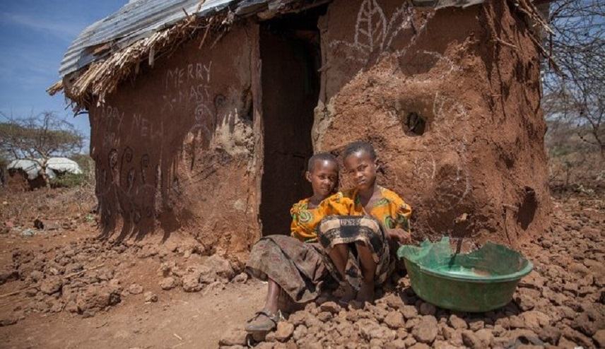 Δυο κοριτσακια απο την Αφρική που παλεύουν καθημερινά με την κλιματική αλλαγή