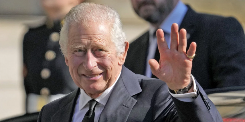 InTouch για βασιλιά Κάρολο: «Πάσχει από καρκίνο στο πάγκρεας -Του έχουν δώσει δύο χρόνια ζωής»