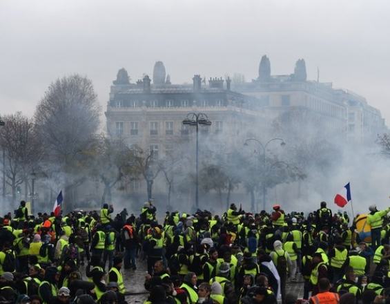 Παρίσι: Νέα επεισόδια στις διαδηλώσεις των Κίτρινων Γιλέκων