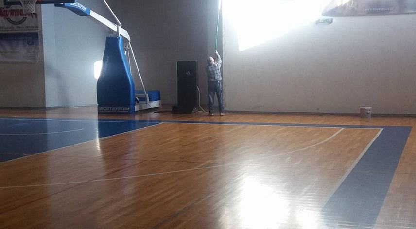 Ελαιοχρωματισμοί στο Κλειστό Γυμναστήριο Μοιρών