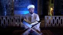 Τούρκοι διαβάζουν το κοράνι στην Αγιά Σοφιά, αλλά... «δεν είναι κάτι τραγικό»