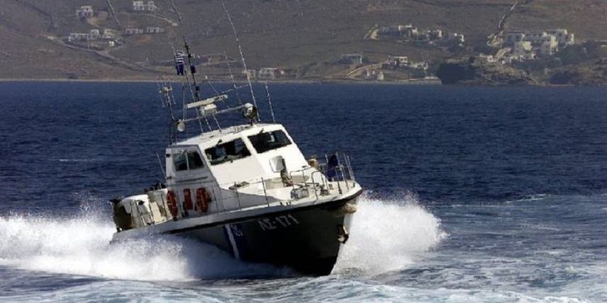 Επιχείρηση στα ανατολικά της Κρήτης για σκάφος που βυθίστηκε
