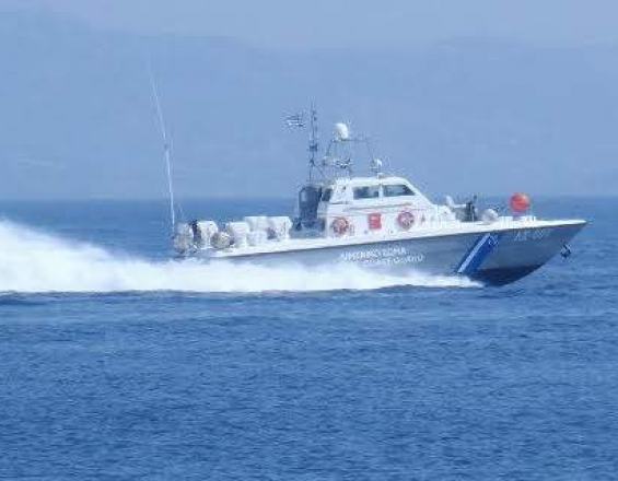 Εντοπίστηκαν 13 μετανάστες - Νεκρή μία 65χρονη