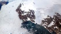 Γροιλανδία: Ελιωσε το 40% της επιφάνειας των πάγων σε μία ημέρα!