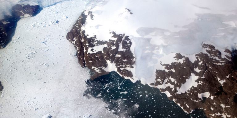 Γροιλανδία: Ελιωσε το 40% της επιφάνειας των πάγων σε μία ημέρα!