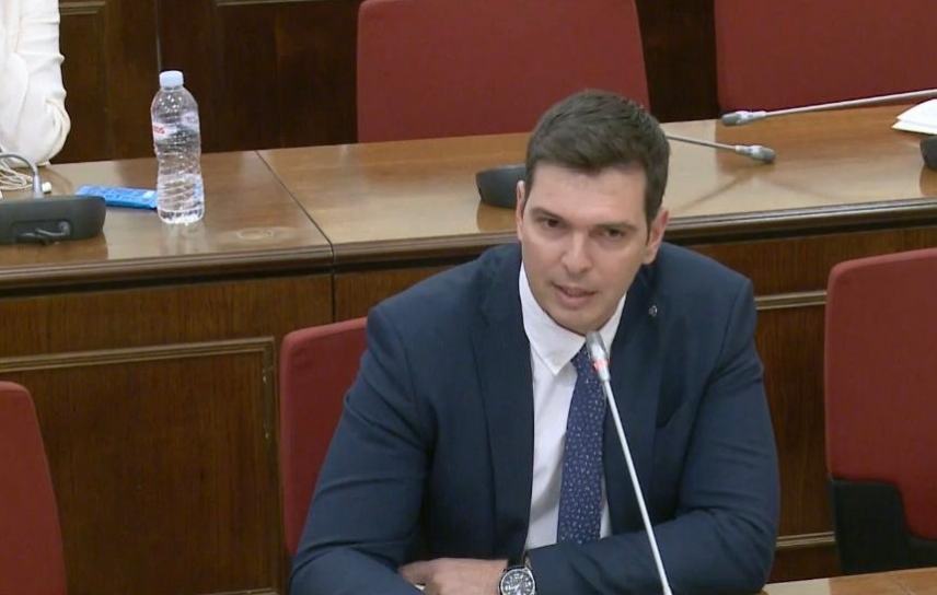 Αλέξανδρος Μαρκογιαννάκης: Φέρνει στη Βουλή την επαναδρομολόγηση επιπλέον πλοίου στη Σούδα