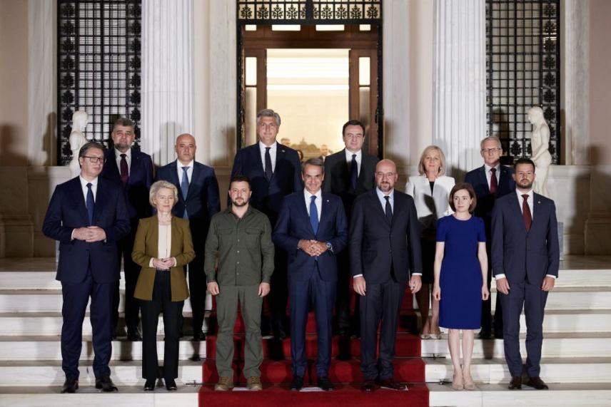 Εξελίξεις προσεχώς για όσα συζήτησαν Μητσοτάκης και Ζελένσκι πίσω από τις κλειστές πόρτες