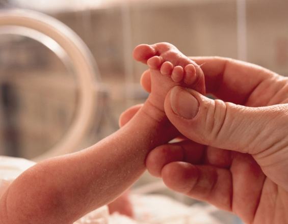 Επίδομα γέννας: Οι δικαιούχοι και τα εισοδηματικά κριτήρια