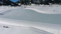 Αλπικό τοπίο στον Ομαλό - Πάγωσε η λίμνη (βιντεο)
