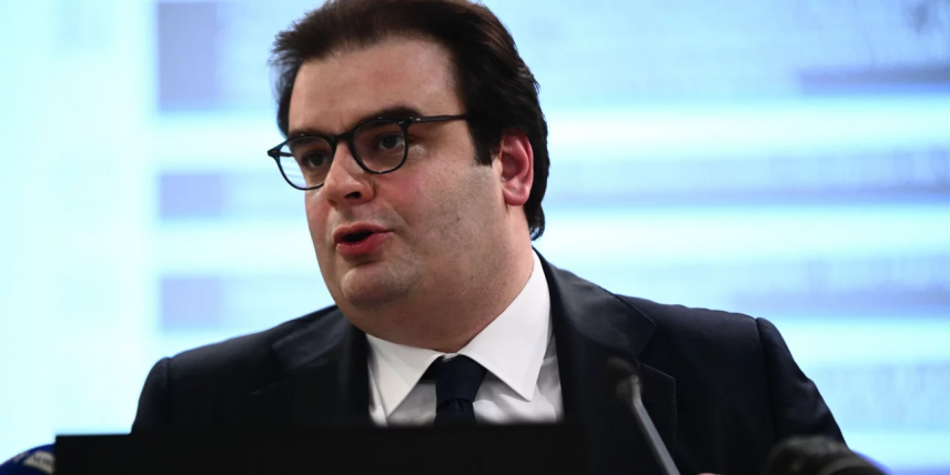 ΑΔΕΔΥ: Οχι στην επαναφορά 13ου-14ου μισθού στο δημόσιο από τον Υπουργό Οικονομικών Πιερρακάκη