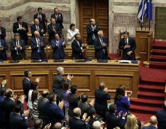 Ψήφο εμπιστοσύνης με 158 «ναι» έλαβε η κυβέρνηση ΝΔ